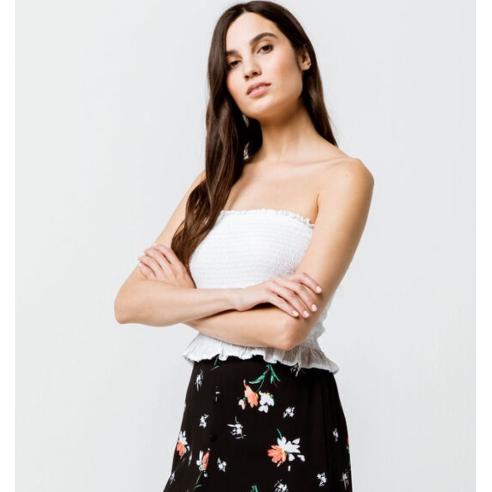 🌺NWT Ivy and Main Smocked Ruffled Tube Top